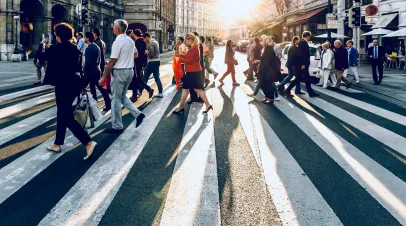 People crossing street in Vienna