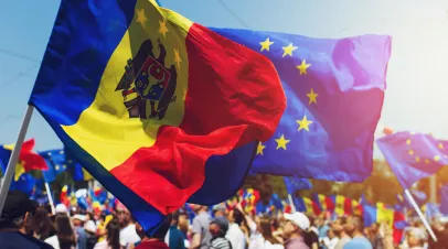 Flag of the EU and Republic of Moldova