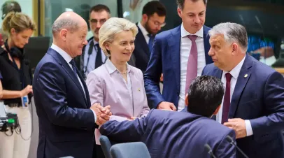 Chancellor Olaf Scholz, President Ursula von der Leyen and Hungarian Prime Minister Viktor Orbán during a meeting of the European Council.