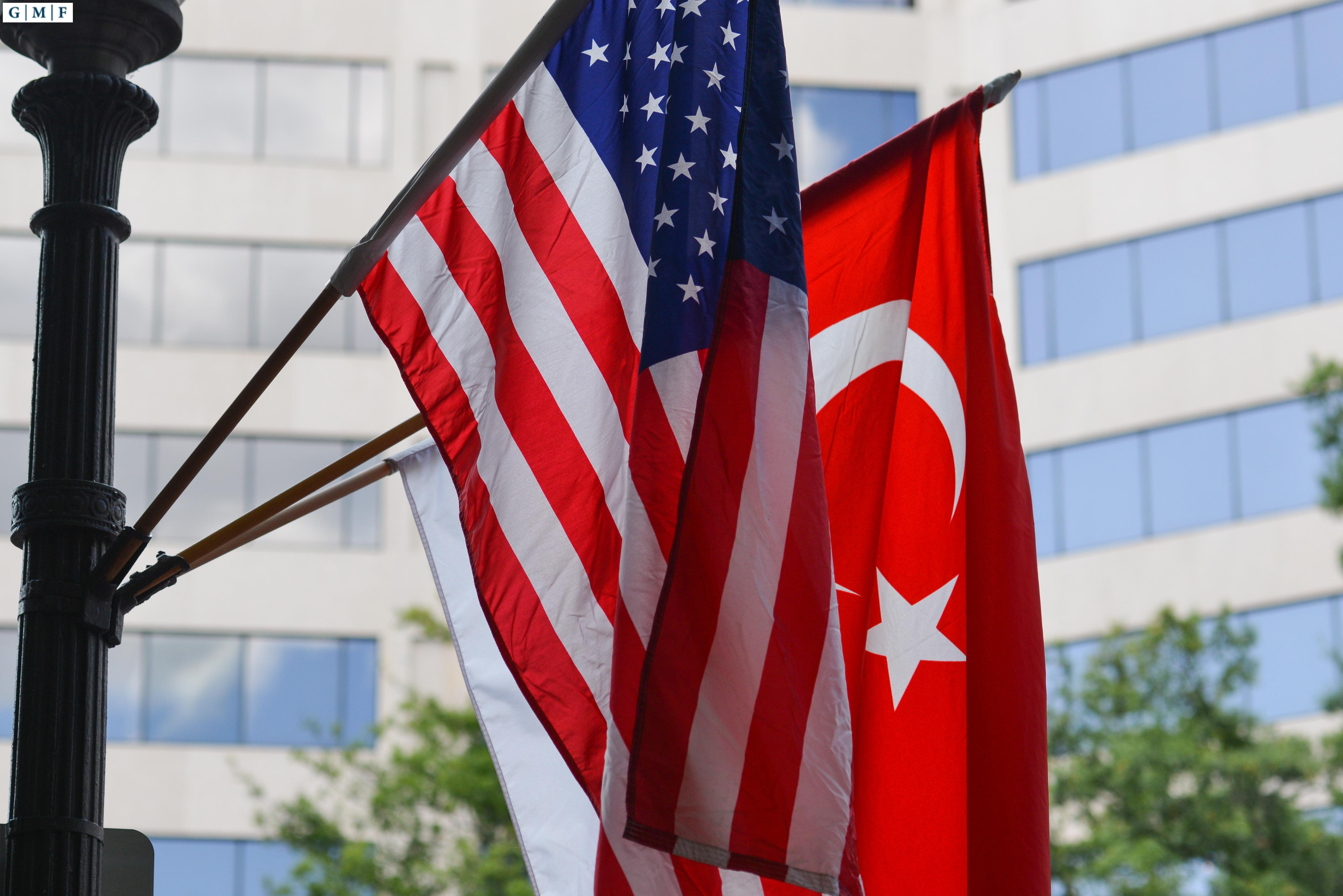 Турция сша. Турция и США отношения. США Туркей флаг. USA and NATO and Turkey Flags. Турция и Америка университеты.